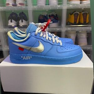 Air Force 1 low off WHITE MCA